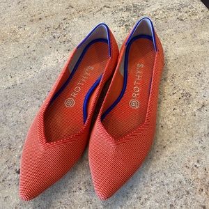 Beautiful orange Rothys